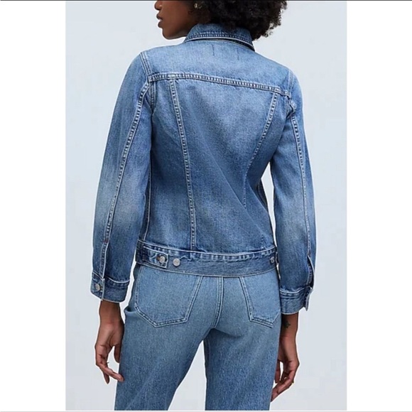 Madewell Women's Classic Jean Jacket Medium Blue Denim Button-Up Casual - Picture 2 of 9